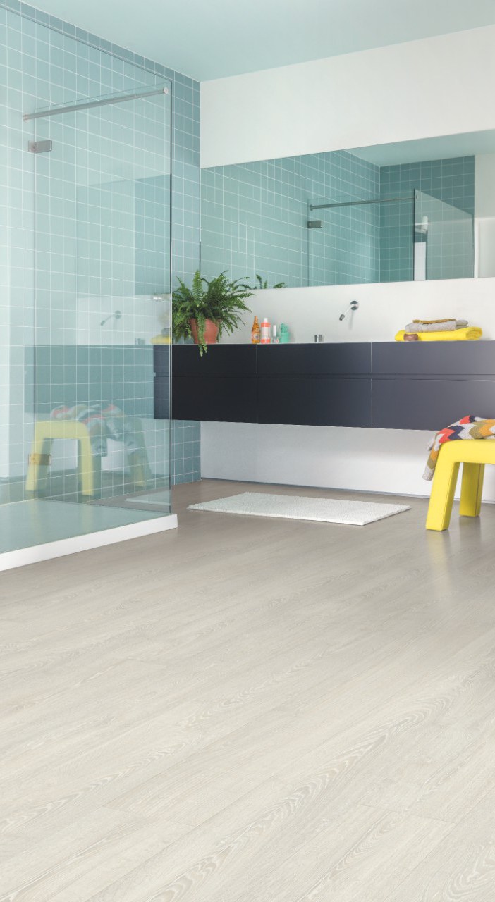 Ламинат Quick Step Impressive Дуб Фантазийный белый IM3559 1380×190×8 фото в интерьере